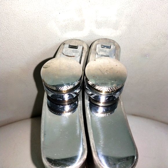 Dewar's Stainless steel flasks - LOT OF TWO - 5 oz. - Picture 8 of 11